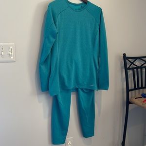 Long Underwear set or Pajamas from Patagonia. Large. Teal.
